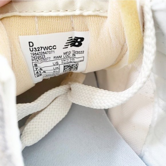 NEW BALANCE 327 Unisex Wrapped Premium Suede Crinkle Shell Sneakers Size 8 NWT - Picture 11 of 16